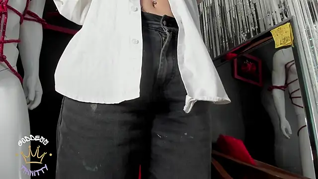 Snapshot of trinitty chatting on 09-10-25, 02:06 trinitty online show from 09-10-25, 02:06