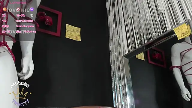 Snapshot of trinitty chatting on 10-06-25, 01:19 trinitty online show from 10-06-25, 01:19