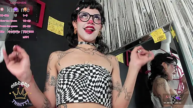 Snapshot of trinitty chatting on 10-29-25, 08:32 trinitty online show from 10-29-25, 08:32