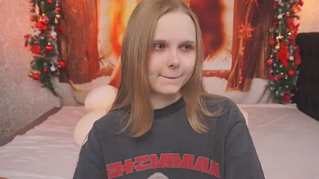 Snapshot of minx_g1rl chatting on 12-06-24, 03:00 minx g1rl online show from 12-06-24, 03:00