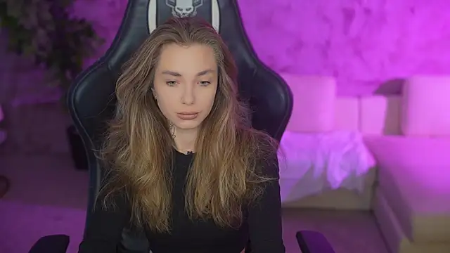 Snapshot of Kisasolo chatting on 10-03-25, 07:00 Kisasolo online show from 10-03-25, 07:00