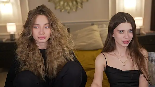 Kisasolo online show from 03-24-26, 07:19