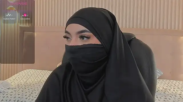 Snapshot of Sooffii_1 chatting on 03-12-25, 05:24 Sooffii 1 online show from 03-12-25, 05:24