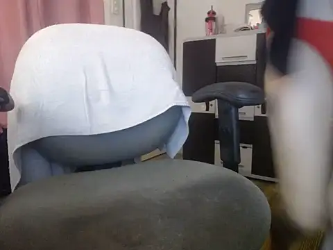 Milkshaker angel online show from 12-04-25, 11:13