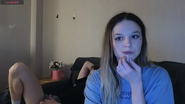 Snapshot of Nate__ chatting on 09-29-25, 10:20 Nate online show from 09-29-25, 10:20