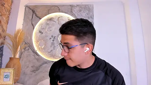 JeffDaltton online show from 04-08-26, 01:11