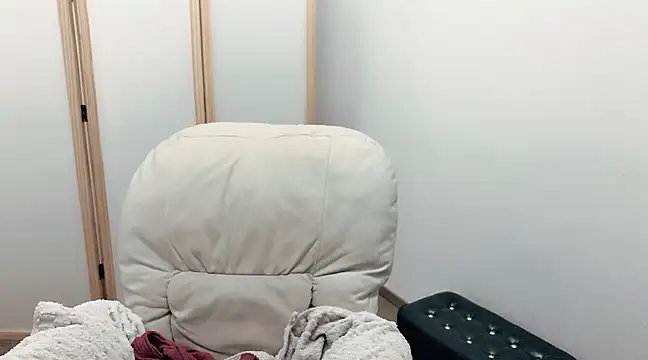 Snapshot of Jeanie_Tiya chatting on 03-02-25, 03:16 Jeanie Tiya online show from 03-02-25, 03:16