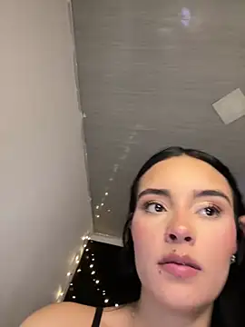 Snapshot of salome_polaniiee chatting on 12-27-24, 08:56 salome polaniiee online show from 12-27-24, 08:56