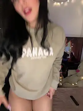 Snapshot of salome_polaniiee chatting on 02-04-25, 06:25 salome polaniiee online show from 02-04-25, 06:25