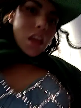 i am nina  online show from 02-06-25, 06:35