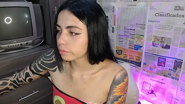 i am nina  online show from 02-28-25, 01:47