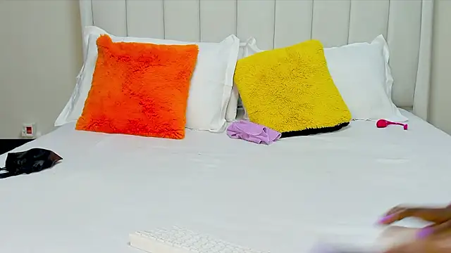  heavenlysent online show from 02-10-26, 01:53