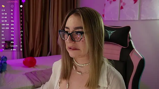 Fiona-Love online show from 02-14-26, 05:21