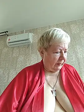 Snapshot of EffectFiona chatting on 07-19-26, 03:54 EffectFiona online show from 07-19-26, 03:54