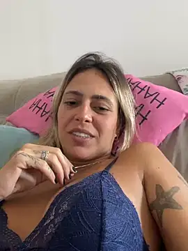 Snapshot of Gipoltergeist chatting on 12-11-24, 03:58 Gipoltergeist online show from 12-11-24, 03:58