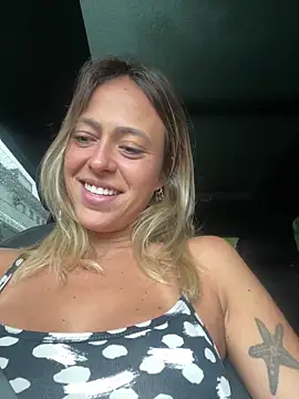 Snapshot of Gipoltergeist chatting on 01-30-25, 08:10 Gipoltergeist online show from 01-30-25, 08:10