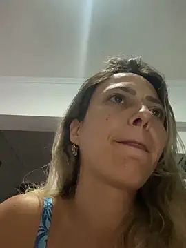 Snapshot of Gipoltergeist chatting on 02-03-25, 11:47 Gipoltergeist online show from 02-03-25, 11:47