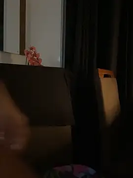 Snapshot of Gipoltergeist chatting on 03-10-25, 02:06 Gipoltergeist online show from 03-10-25, 02:06