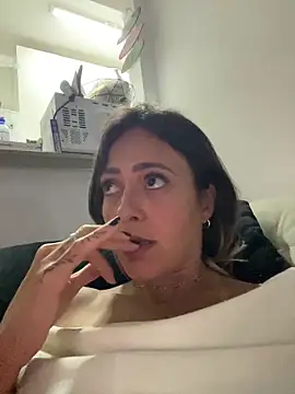 Snapshot of Gipoltergeist chatting on 09-24-25, 03:54 Gipoltergeist online show from 09-24-25, 03:54