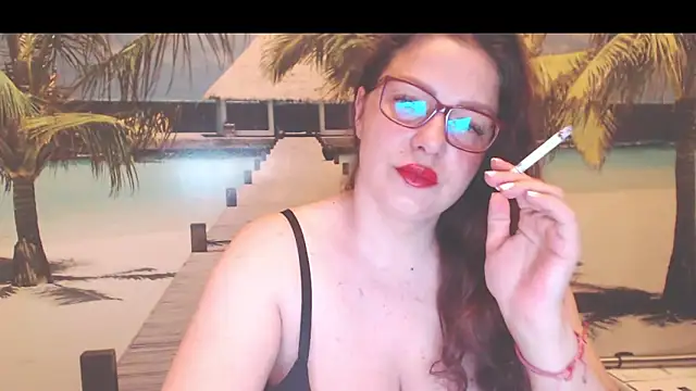 Snapshot of Queen__Natasha chatting on 06-20-26, 09:50 Queen Natasha online show from 06-20-26, 09:50