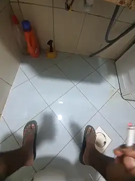 Snapshot of dream_catcher chatting on 10-22-25, 04:29 dream catcher online show from 10-22-25, 04:29