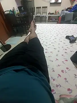 Snapshot of dream_catcher chatting on 11-18-25, 02:10 dream catcher online show from 11-18-25, 02:10