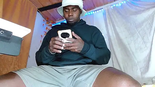 Snapshot of angel_bonbom chatting on 11-15-25, 06:55 angel bonbom online show from 11-15-25, 06:55