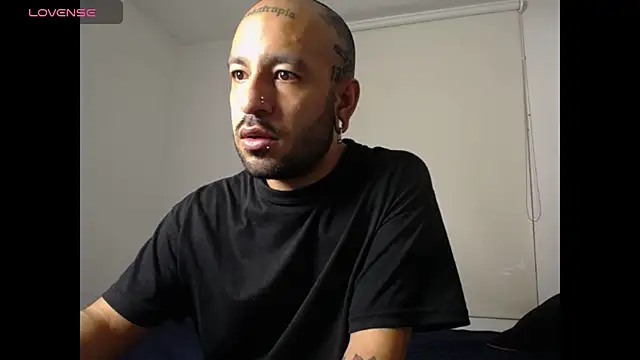 Snapshot of nika_1312 chatting on 03-25-26, 03:12 nika 1312 online show from 03-25-26, 03:12