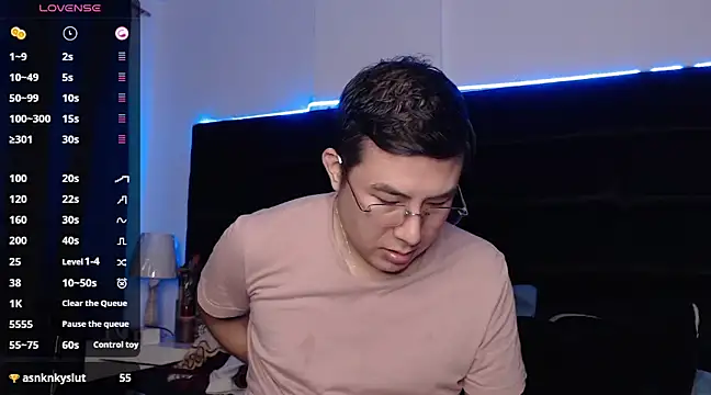 andrewmhilton  online show from 03-22-25, 03:41