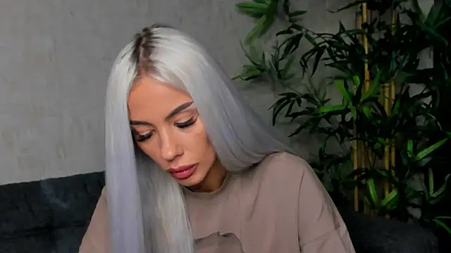 Snapshot of Bailey_Rush chatting on 02-06-25, 07:29 Bailey Rush online show from 02-06-25, 07:29