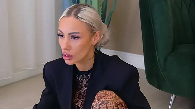 Bailey Rush online show from 12-18-25, 08:15