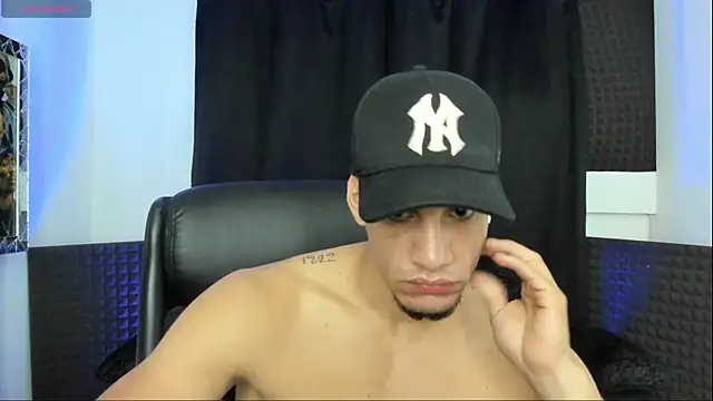 Snapshot of jhonnysnow17 chatting on 06-28-26, 05:46 jhonnysnow17 online show from 06-28-26, 05:46