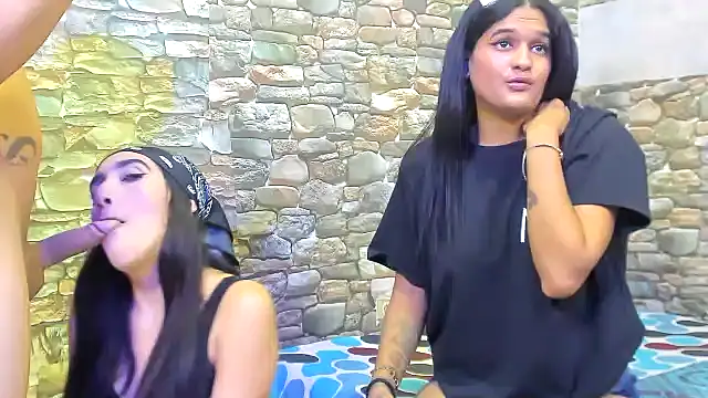 Snapshot of chicamir22 chatting on 01-10-25, 07:54 chicamir22 online show from 01-10-25, 07:54