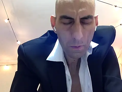 Snapshot of HandsomeAlfie chatting on 10-01-25, 09:54 HandsomeAlfie online show from 10-01-25, 09:54