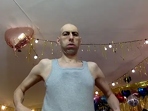 Snapshot of HandsomeAlfie chatting on 01-14-26, 02:28 HandsomeAlfie online show from 01-14-26, 02:28