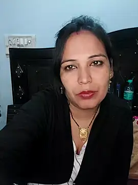 Snapshot of Poojabhabi101 chatting on 12-14-24, 05:25 Poojabhabi101 online show from 12-14-24, 05:25