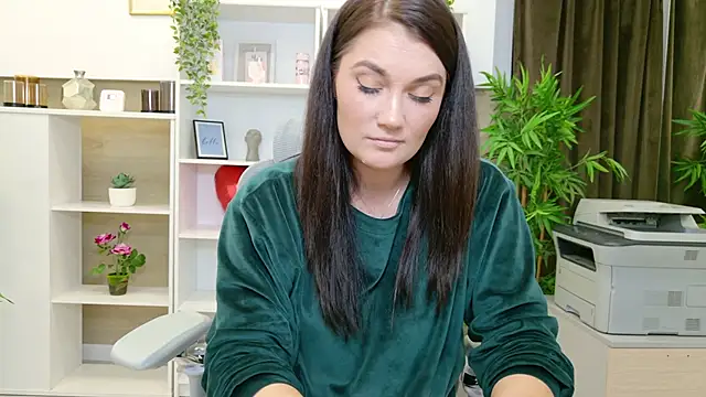 SelineSole online show from 10-17-25, 03:47