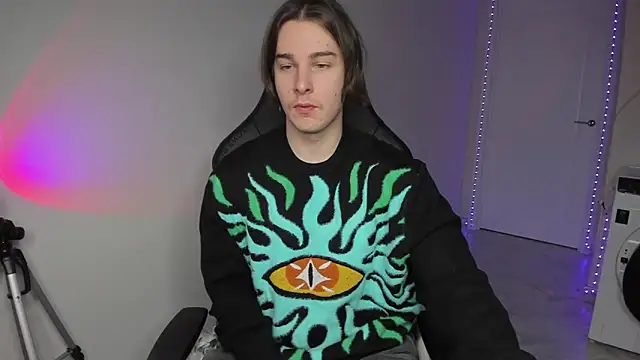 Vincent Strong online show from 12-22-24, 07:33