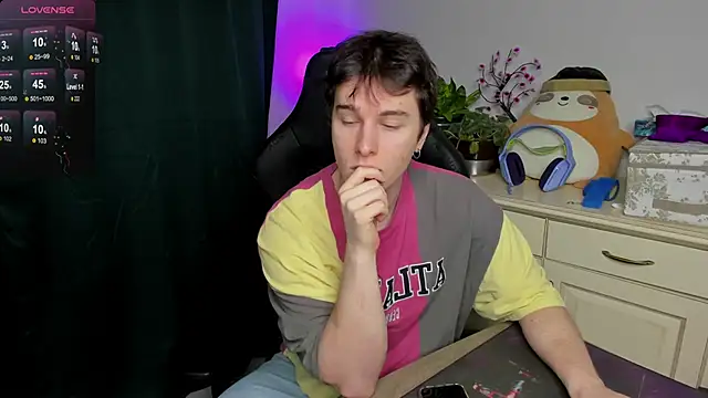 Vincent Strong online show from 02-06-26, 07:34