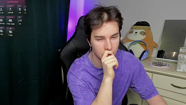 Vincent Strong online show from 02-21-26, 01:12