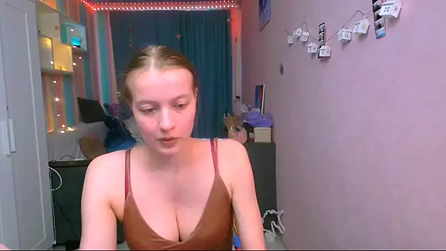 Snapshot of __Aphrodita__wow__ chatting on 02-22-25, 12:40 Aphrodita wow online show from 02-22-25, 12:40