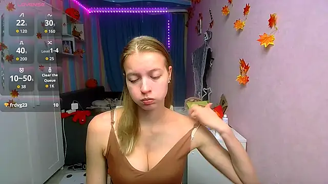 Snapshot of __Aphrodita__wow__ chatting on 11-23-25, 11:10 Aphrodita wow online show from 11-23-25, 11:10