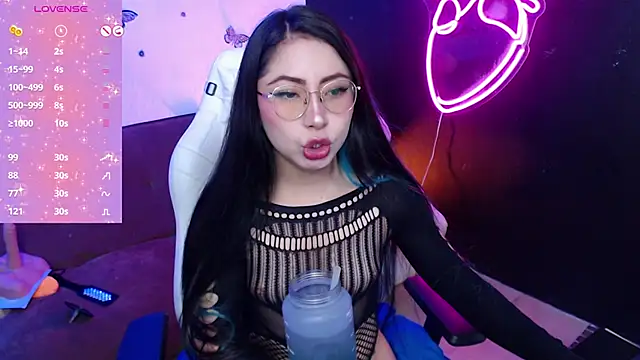 Snapshot of demyanderson_ chatting on 01-13-25, 10:45 demyanderson online show from 01-13-25, 10:45