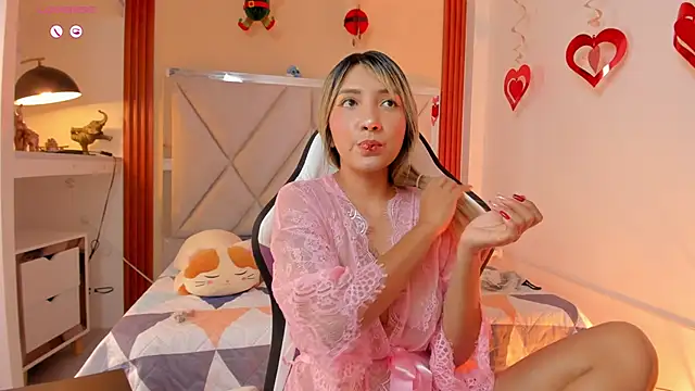 Happy tits online show from 01-06-25, 11:07