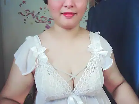 Snapshot of xiaorou-z chatting on 09-28-25, 02:39 xiaorou-z online show from 09-28-25, 02:39