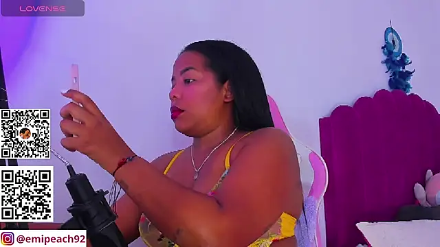 Snapshot of samanthaabloom chatting on 07-17-26, 02:29 samanthaabloom online show from 07-17-26, 02:29