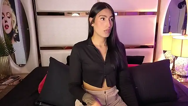 Snapshot of Taly_Fox chatting on 05-16-26, 03:11 Taly Fox online show from 05-16-26, 03:11