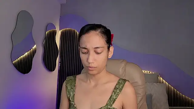 hot little bunny online show from 03-22-26, 09:29