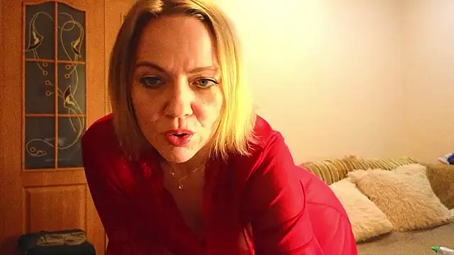 YourQueenX online show from 03-27-26, 09:10