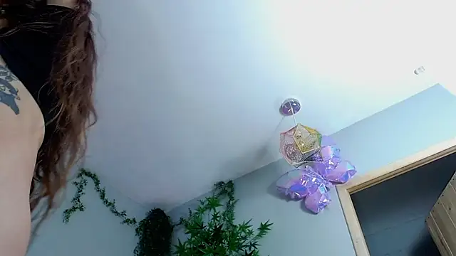 Snapshot of VickyJackson_ chatting on 03-19-25, 10:20 VickyJackson online show from 03-19-25, 10:20